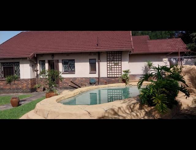3 BEDROOM HOUSE FOR SALE IN MARLANDS